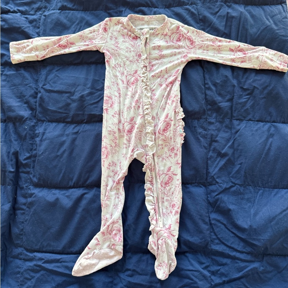 Posh Peanut Ruffle Footie Jolene